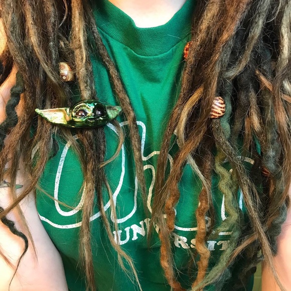 Dreadlock Bead: Baby Yoda - Picture 2 of 5